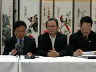 「狂牛病怪談」は遺憾、米国の韓国人会が会見