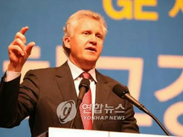 講演するイメルト会長＝28日、ソウル（聯合）