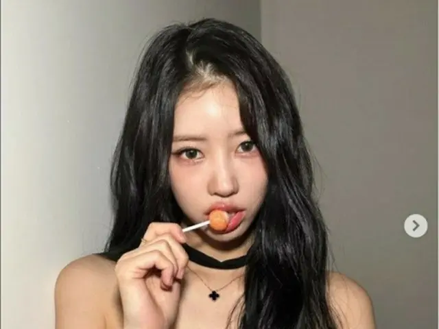 イ・ミジュ（元LOVELYZ）、アメをくわえて致命的なまなざし（画像提供:wowkorea）