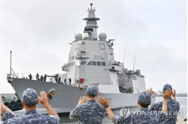 釜山作戦基地に入港するイタリアの最新鋭多用途哨戒艦「フランチェスコ・モロジーニ」＝（海軍作戦司令部提供）＝（聯合ニュース）≪転載・転用禁止≫