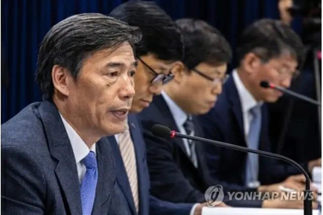 会見で発言する朴第1次長（資料写真）＝（聯合ニュース）