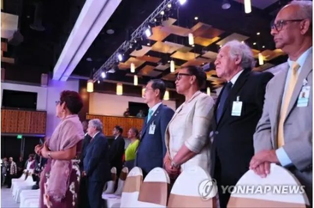カリブ共同体首脳会議の開会式に出席した韓首相（右から４人目、国務調整室提供）＝（聯合ニュース）≪転載・転用禁止≫