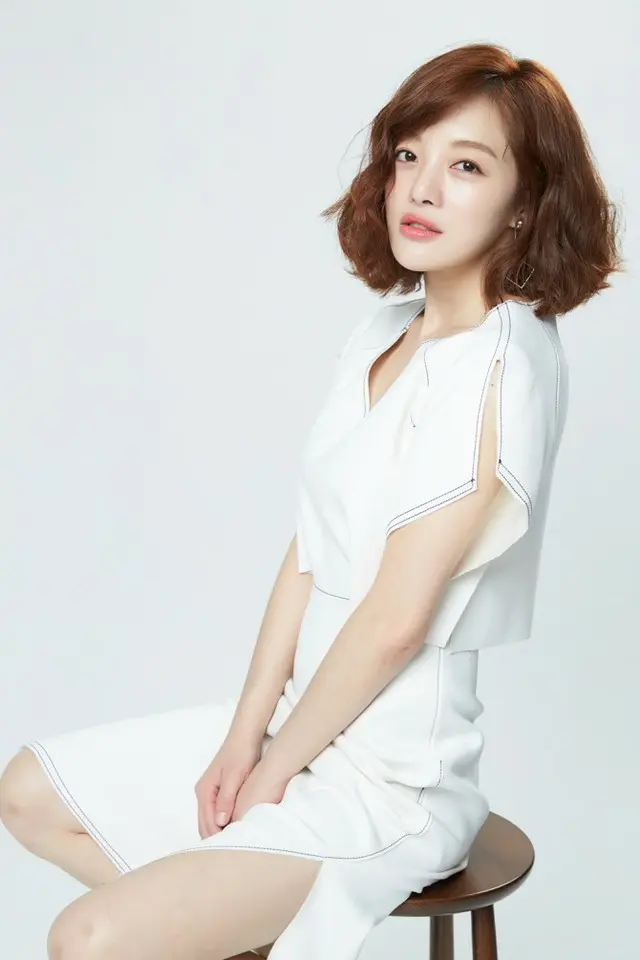 女優ファン・ボラ、tvN「夏風邪」出演… “キム・ヨンゴンの嫁”をしばし休んで演技者に戻る（画像提供:wowkorea）