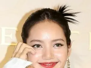 「BLACKPINK」LISA、世界富豪2世との熱愛説はねつ造？舌戦のなかYGは“沈黙”