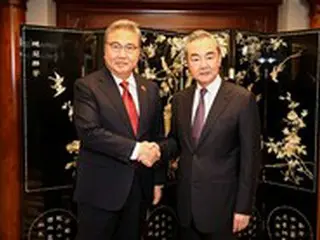 中韓外相、“台湾海峡・駐韓大使の発言”など「率直に意見交換」