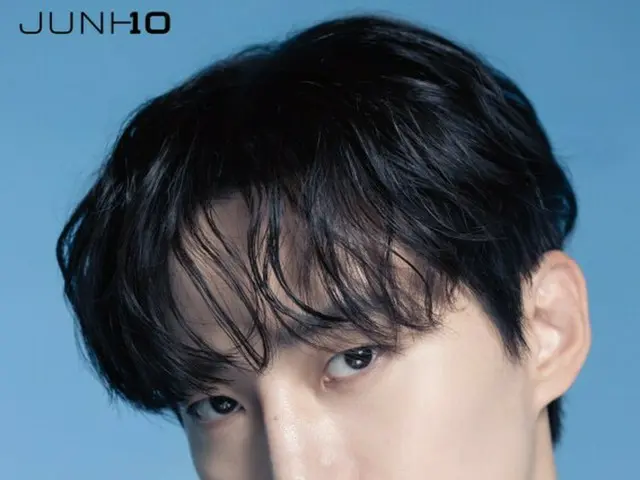 「2PM」ジュノ、オールブラックの眼差しに視線集中