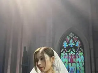 「TWICE」サナ、魅惑的なプロポーションラインを強調…美貌に熱い感嘆の声