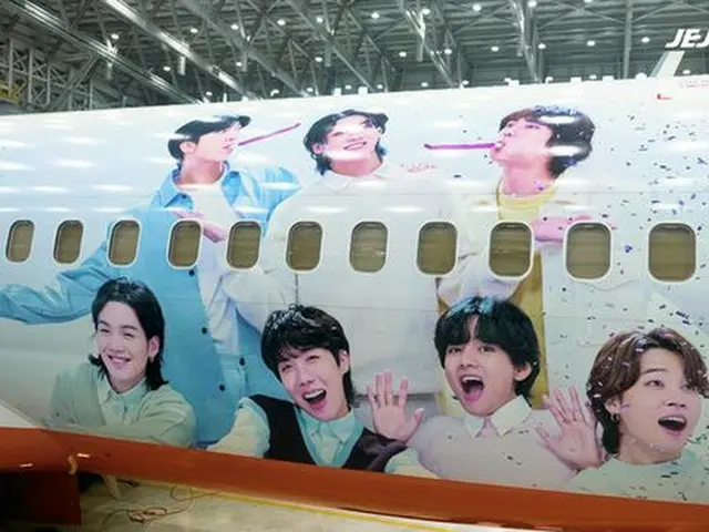 「BTS（防弾少年団）」の飛行機に乗って世界へ