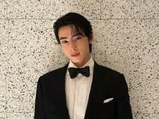 「ASTRO」チャウヌ、蝶ネクタイにタキシードでまぶしいビジュアル