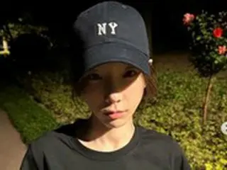 「少女時代」テヨン、夜でも輝く童顔美貌