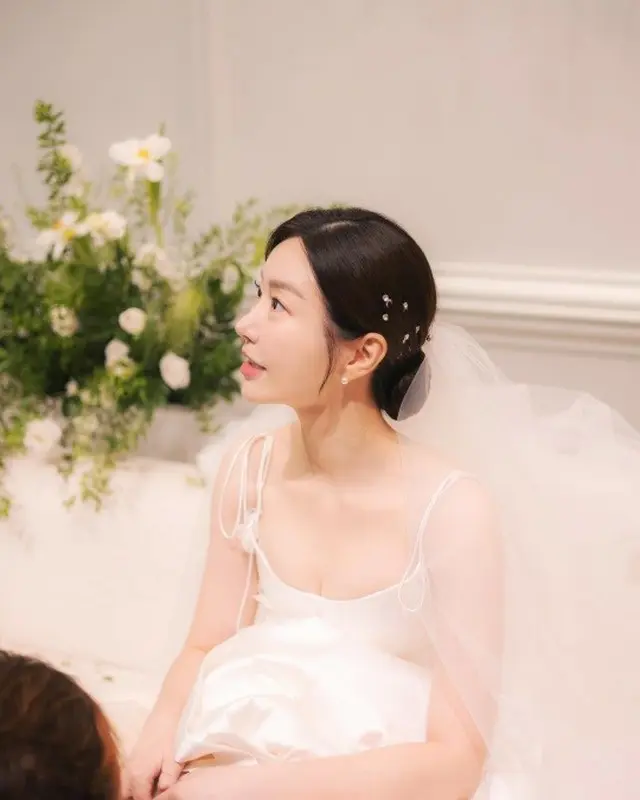 Lady Jane、イム・ヒョンテ（BIGFLO）との映画のような結婚式写真を公開（画像提供:wowkorea）