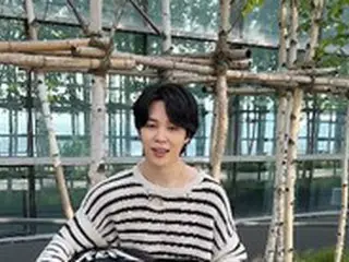 「BTS（防弾少年団）」JIMIN、ライアン・ゴズリングからギターをもらう