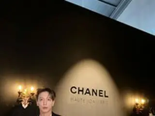 「CNBLUE」ジョン・ヨンファ、まぶしいビジュアルで貴公子のオーラ