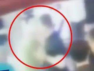 「泥酔暴行」外交官は免責特権を行使するか...「ウクライナ政府の決定事項」＝韓国外交部