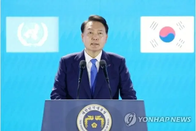 演説する尹大統領＝２７日、釜山（聯合ニュース）