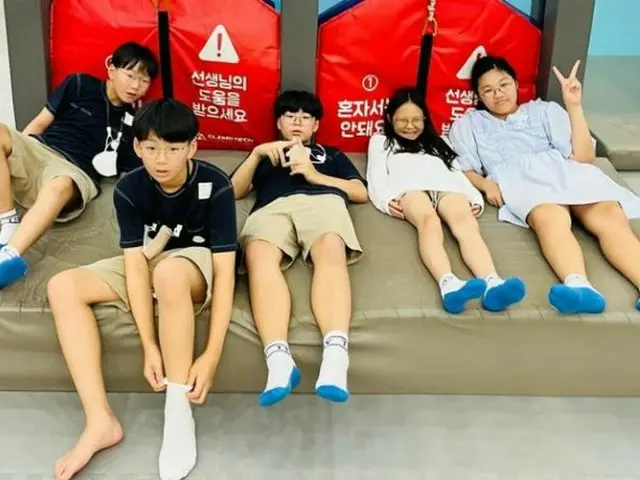 「スーパーマンが帰ってきた」の同窓会？チュ・サランちゃんからソン・イルグクの三つ子息子たちまで楽しい再会が実現（画像提供:wowkorea）