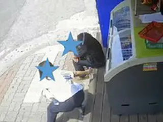 「天使を見た」…猛暑で座り込む中年男性に飲み水を置いて行った女性＝韓国