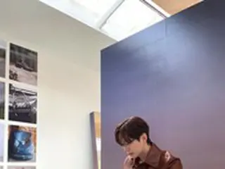 「2PM」ジュノ、レザージャケットで男らしさグレードアップ…脚の長さにびっくり
