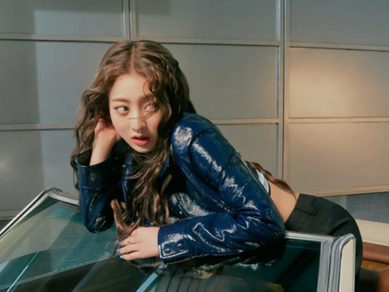 TWICE」ジヒョ、1stミニアルバムのコンセプトイメージを初公開