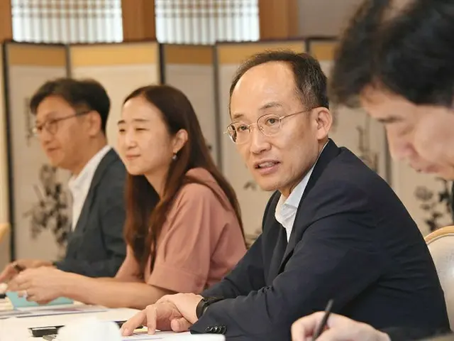韓国のチュ・ギョンホ（秋慶鎬）経済副首相兼企画財政相（画像提供:wowkorea）