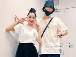 キム・ジェジュン、中島美嘉の公演を応援！格別な友情ツーショットにファン歓喜