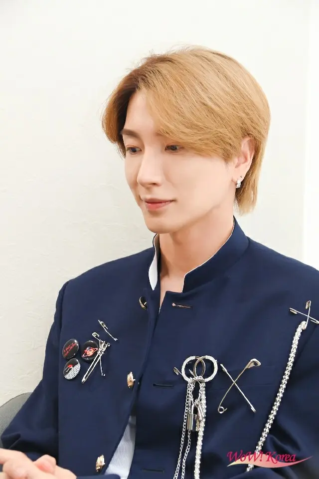 Leminoで独占配信中の番組「let me Know K-POP!」MCのイトゥク(SUPER JUNIOR)2