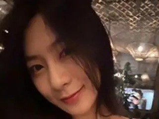 「Apink」オ・ハヨン、セクシーなボリューム感に感嘆…くっきりとした“Sライン”