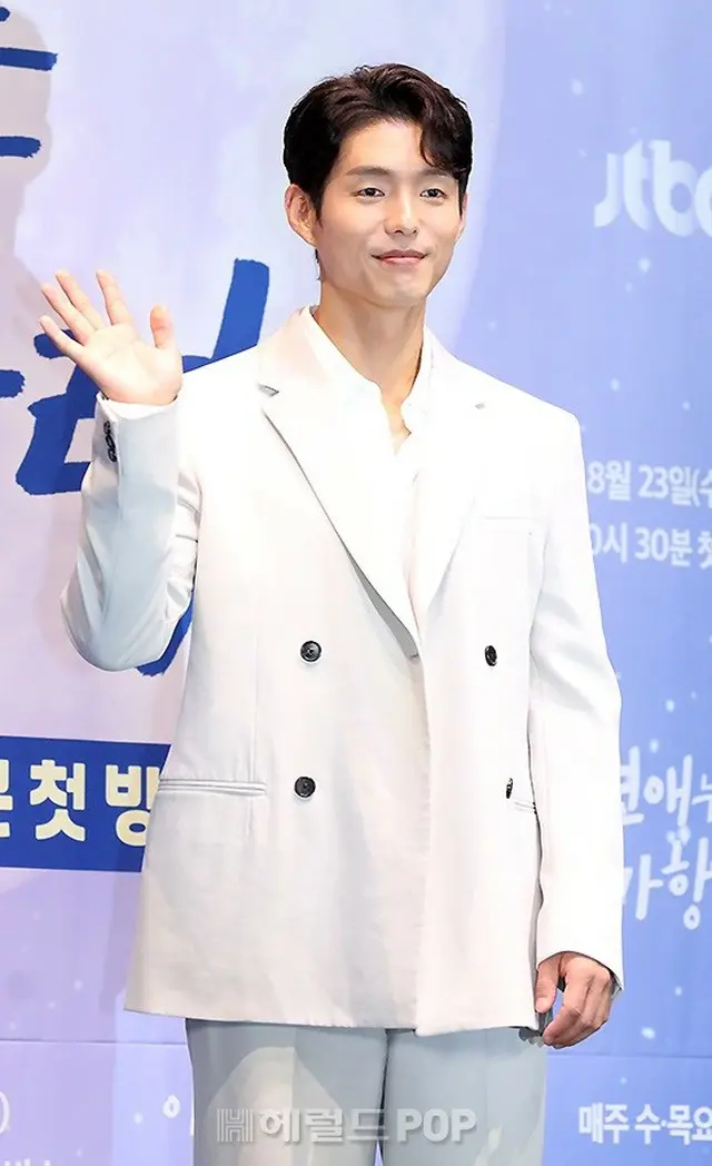 JTBC新ドラマ「この恋は不可抗力」の制作発表会に出席したハ・ジュン(画像提供:wowkorea)