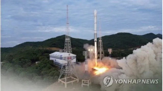 北朝鮮が2回目の軍事偵察衛星打ち上げにも失敗した（CG）＝（聯合ニュースTV）