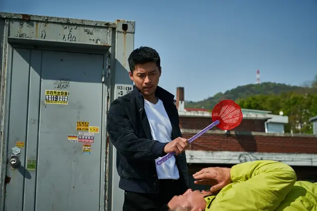 映画「コンフィデンシャル:国際共助捜査」ヒョンビンの場面写真 (C)2022 CJ ENM CO., LTD., JK FILM ALL RIGHTS RESERVED(画像提供:wowkorea)