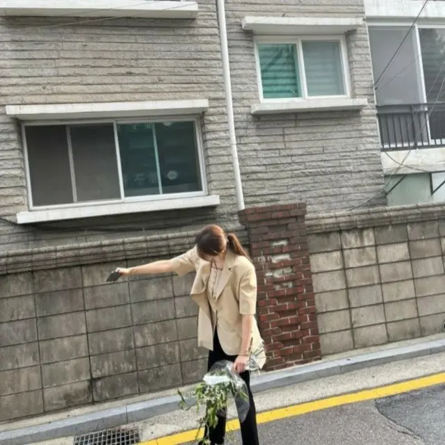女優ユン・ウネ、上品な秋の装い