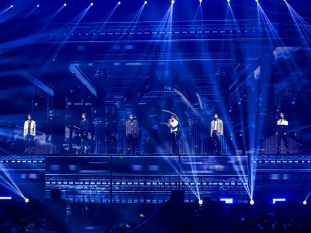 「2PM」ジュノ、テギョンもなでる「魅力的なお尻担当」…会場に響き渡る歓呼の嵐