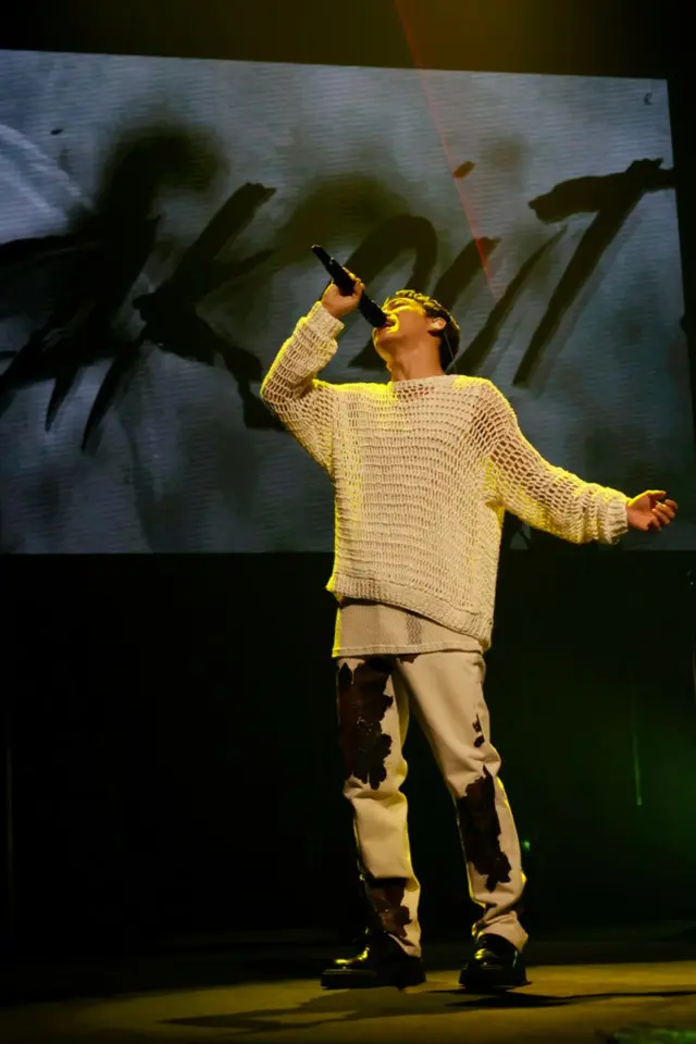 ※ライブ写真はパシフィコ横浜公演の写真。