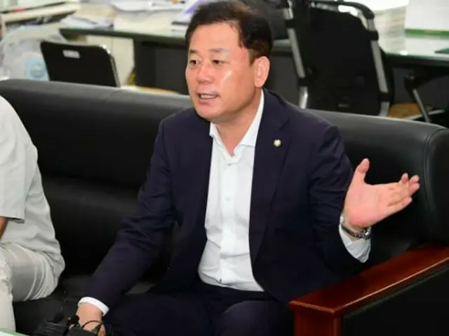 非李在明系の宋甲錫共に民主党議員、指名職最高委員の辞意を表明…李代表逮捕同意案可決の影響＝韓国