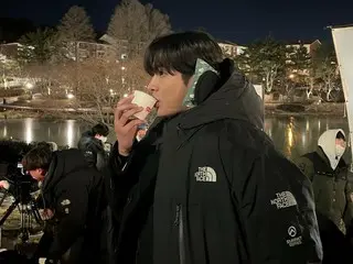 ロウン（SF9）、ドラマ撮影の合間のさりげない姿がほほ笑み誘う