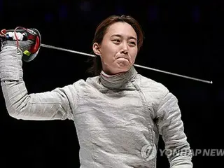 フェンシング女子サーブル個人　尹智秀が金＝アジア大会
