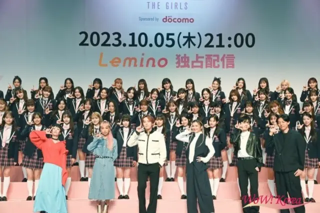 国民プロデューサー代表木村カエラ、トレーナーの青山テルマ、イ・ホンギ(FTISLAND)、仲宗根梨乃、YUMEKI、KEN THE 390と練習生たち