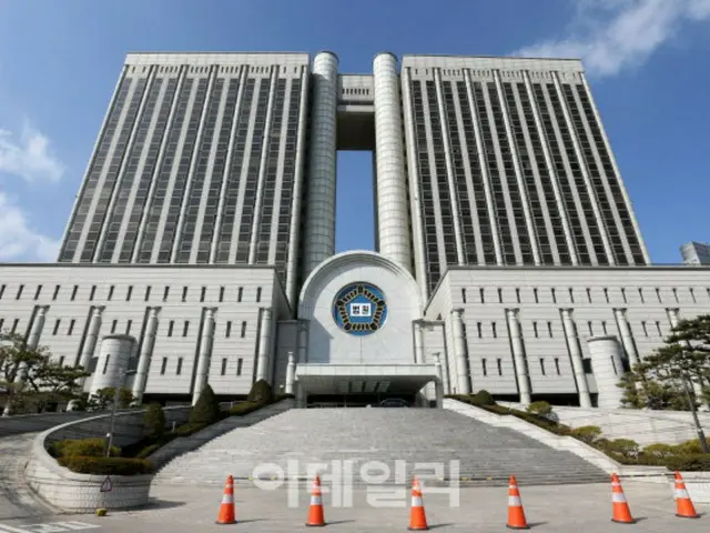 韓国の日本大使館前で旭日旗を燃やした大学生団体…罰金刑を宣告