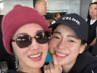 “すっぴん美肌？”オム・ジョンファ＆イム・ジヨン、パリの空港で偶然の出会い…仲むつまじい超密着スキンシップ
