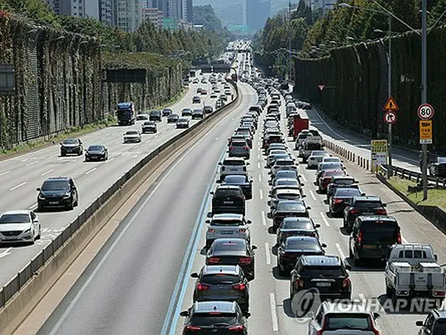 中秋節連休の最終日　高速道路の流れはスムーズ＝韓国