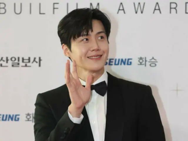 俳優キム・ソンホ、男性新人演技賞を受賞…「『貴公子』とのすべての瞬間が幸せ」＝「第32回釜日映画賞」