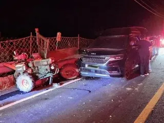 俳優が乗車したワゴン車、耕うん機に追突...60代夫婦死傷＝韓国