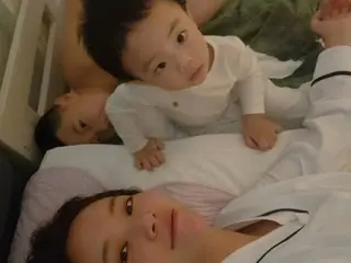 女優ファン・ジョンウム、2人の息子を直接公開…ママに似てすでにイケメンビジュアル