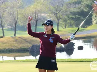 ＜女子ゴルフ＞前回の優勝から9度の2位を経て勝ち取ったKLPGA通算4勝のパク・ヒョンギョン、感激の涙