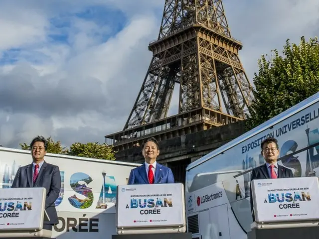韓国LGがパリで「釜山万博バス」2030台の ”総力戦”