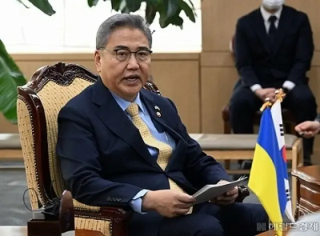 朴振、外交部長官