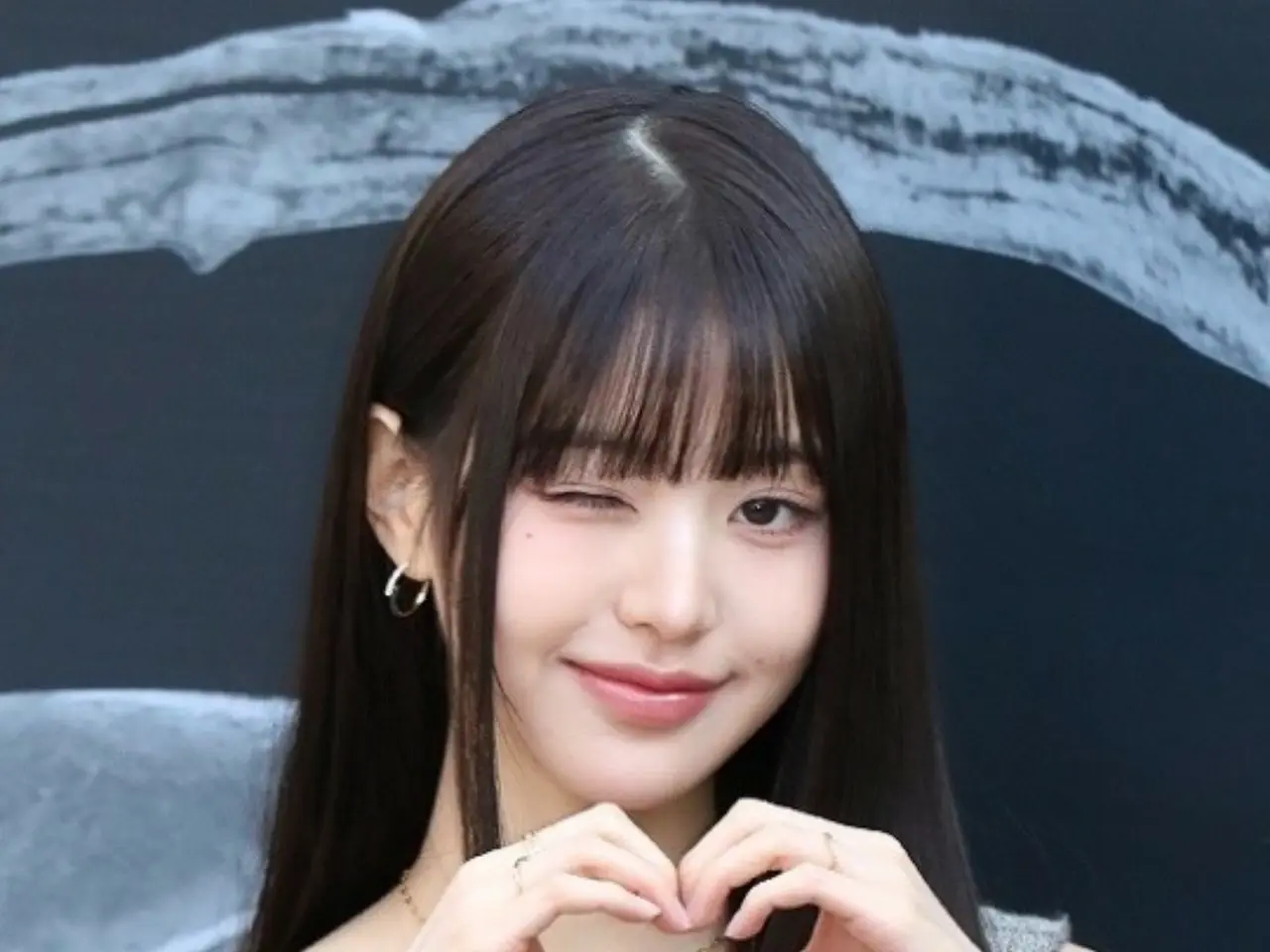 Ive アイヴ ウォニョン superstar Tokyo 東京 購入認証 IVE アイブ WONYOUNG ウォニョン うちわ - メルカリ