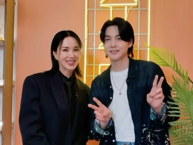オム・ジョンファ＆「BTS」SUGA、歌謡界のレジェンド同士が集まった！…“楽しかったシュチタ”