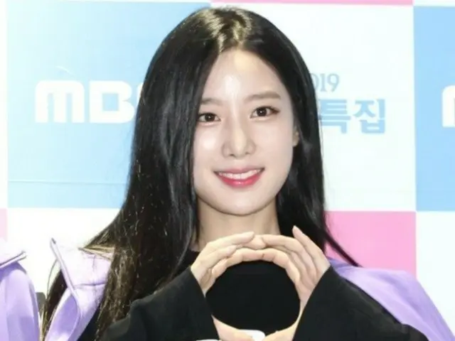 「BERRY GOOD」出身の女優シン・ジウォン（チョヒョン）が熱愛を認めた。