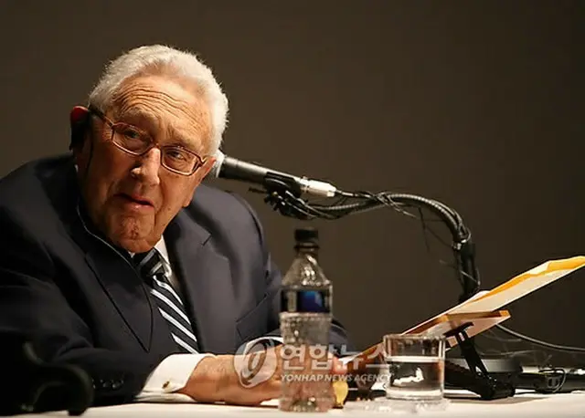 ２０１０年にソウルで講演したときのキッシンジャー氏（資料写真）＝（聯合ニュース）